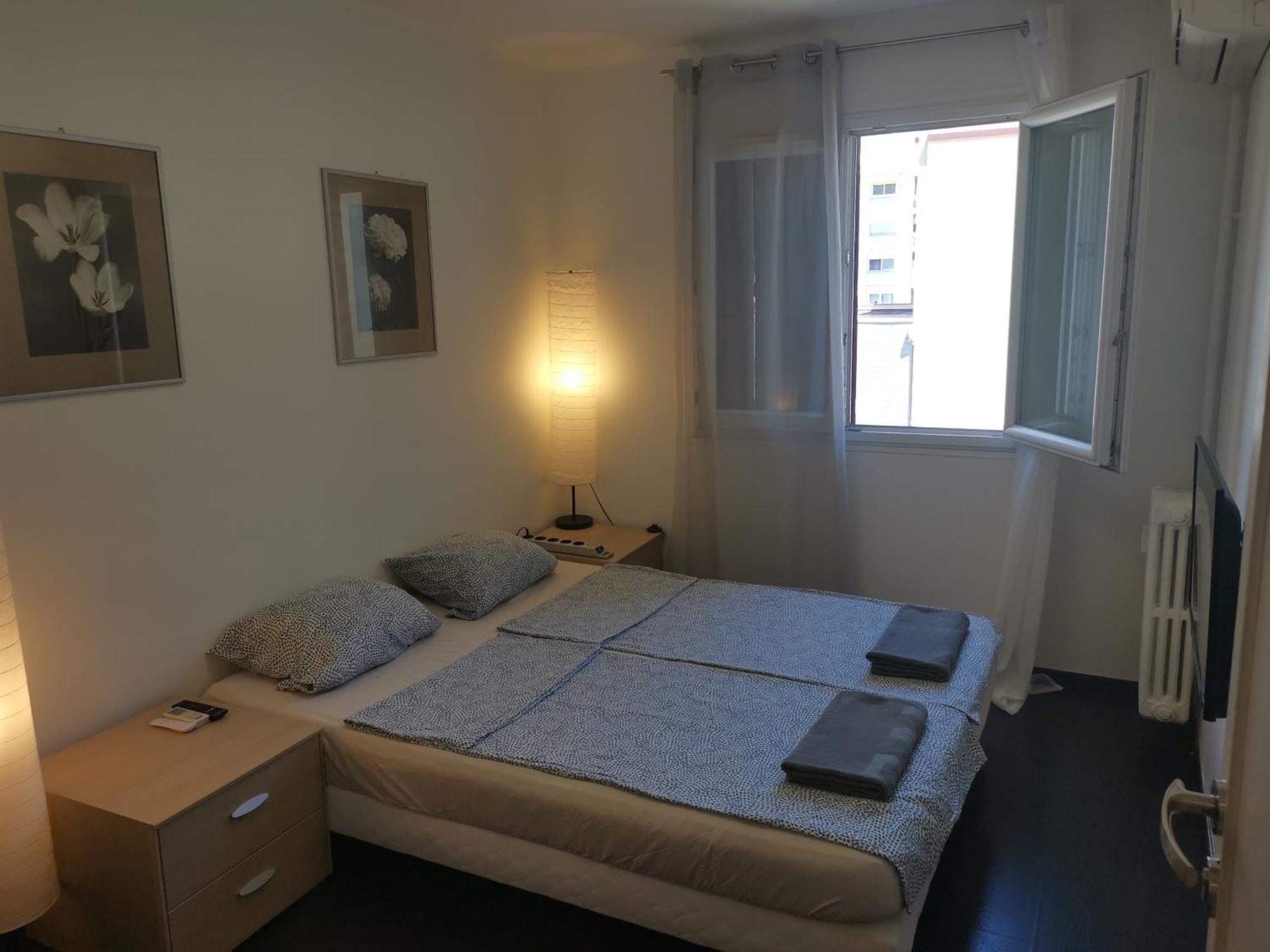 The Nice - 3 Rooms, 3Air Cond, 3Tv, 3Fans, 2 Wc, Wifi Everywhere 5Min Aeroport, Train, Beach, 1Min Tram, 15 Min Centre, Port, Parking Possible 外观 照片